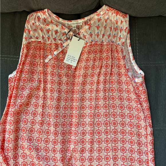 💰3 items for $12! & Greene Red and White Sleeveless Blouse - Picture 3 of 4